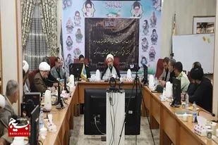 ناکارآمد جلوه دادن نطام هدف دشمن است