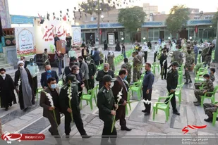 توزیع۶۵۰بسته کمک مومنانه به نیت هر بسته هدیه یک شهید بین نیازمندان