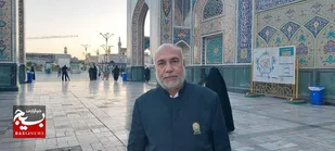 لحظاتی از حس و حال خادم امام رضا (ع) در آستانه شهادت امام مهربانی&zwnj;ها در مشهد مقدس+فیلم