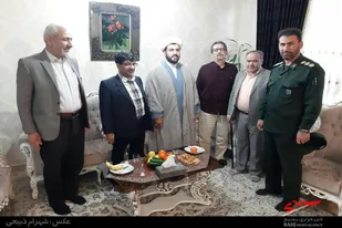 دیدار مسئولان ملایر با جانباز 70 درصد دفاع مقدس