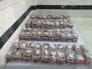 توزیع 400 بسته گوشت قربانی توسط جهادگران حوزه 121 شهید باکری در مناطق محروم