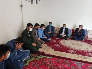 دیدار از خانواده شهید دانش آموز در بخش صیدون باغملک
