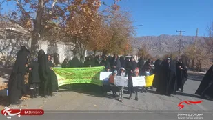 همایش پیاده روی بانوان بسیجی گلباف به مناسبت ایام فاطمیه درخصوص عفاف وحجاب