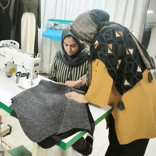 کارآفرینی بانوی بیرجندی:
از پارکینگ خانه با ۳۰۰ هزار تومان تا آموزشگاه و رؤیای هنرستان