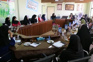 ارتباط مستمر اعضا با مدیر کل، موجب تقویت نقاط مثبت و از بین رفتن نقاط ضعف می&zwnj;شود