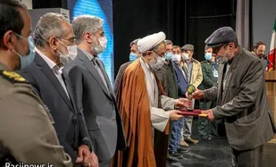 تولید کتاب از مولفه های تحقق جهاد تبیین است/ فرهنگ نامه ۲۲ جلدی شهدای استان مرکزی در نوزدهمین دوره انتخاب بهترین کتاب سال دفاع مقدس شایسته تقدیر شد