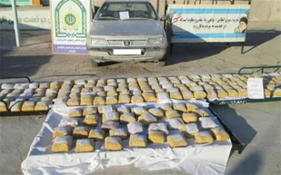کشف 2 کیلو و 490 گرم تریاک از 2 توزیع کننده مواد مخدر در شازند