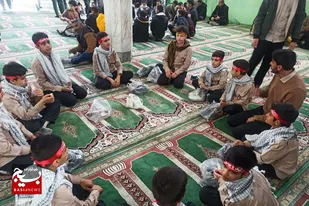 میقات حلقات صالحین بسیجیان در مسجد جامع ملایر برگزار شد