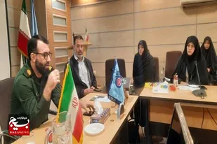 آگاه&zwnj;سازی مردم و کارمندان وظیفه اصلی جبهه انقلاب است