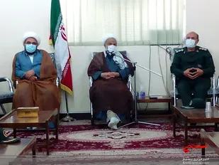 دیدار مجموعه فرماندهی سپاه جوادالائمه (ع) دشتستان با امام جمعه برازجان