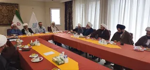 نشست هم&zwnj;اندیشی ائمه جمعه و استادیاران صالحین با محوریت تقویت انسجام عمومی در مشهد مقدس