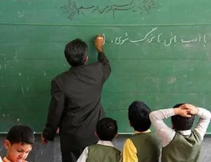 دانش آموزان روستایی یزد از حضور معلم بهره مندند