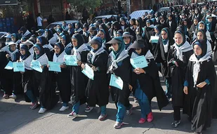 نهضت &laquo;ما زنده&zwnj;ایم&raquo; در ملایر برگزار شد
