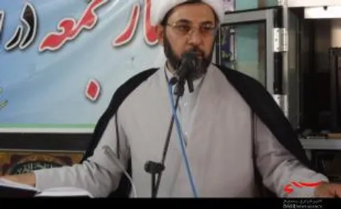 کسانی که خودشان حکم سران فتنه را داده اند از رفع حصر حرف می زنند