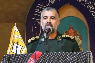 دانش آموز بسیجی تمدن ساز گام دوم انقلاب اسلامی خواهد بود / باید فضای مجازی را به نفع ارزش های انقلاب مدیریت کنیم