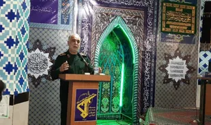 مدیران نظام جمهوری اسلامی باید با اقتدار از نظام دفاع کنند