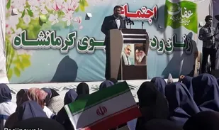 برنامه ریزی دشمنان برای ضربه زدن به اسلام و انقلاب/ صف بندی ها جامعه را ویران می کند