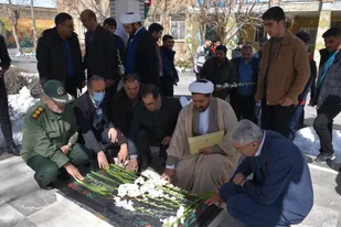 احداث یادمان شهدا در دانشگاه نقش مهمی در الگو سازی و تربیت نسل دارد