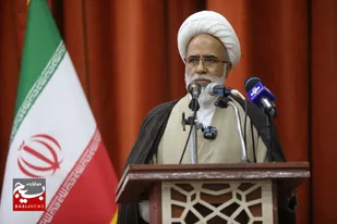 انتقام سخت از دشمن، شرکت گسترده در انتخابات است