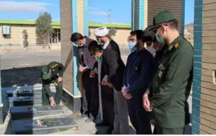مراسم غبارروبی و عطر افشانی قبور مطهر شهدا خوانسار