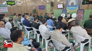 مراسم جشن دهه امامت و ولایت با حضور پاسداران و بسیجیان ناحیه مقاومت بسیج امام حسین (ع) اهواز برگزار شد