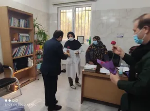 تجلیل بسیجیان حوزه مقاومت شهید بهشتی (ره) از پرستاران