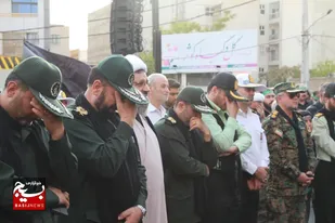 اجتماع امت رسول الله و عزاداری نیروهای مسلح استان البرز در فلکه دوم رجایی شهر برگزار شد