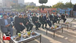 دانش آموزان صاحبان قدرت آینده کشور هستند