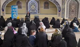 کارگاه آموزشی با موضوع خانواده و همسرداری در کرمانشاه