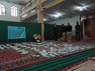 توزیع 250 پک بهداشتی  بین مردم محروم شهرک سرطاف شهرستان ایلام