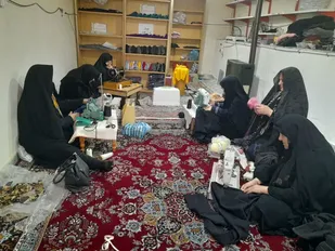 چرخ&zwnj;های خیاطی این مسجد برای لبنان و غزه می&zwnj;چرخد