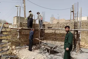 بازدید مسئولین بسیج سازندگی کبودراهنگ از روند احداث منازل مسکونی مددجویان