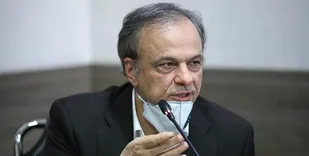 5 هزار بسیجی بر بازار نظارت خواهند کرد/ امضاهای طلایی را حذف می&zwnj;کنیم/ آب عمان به مرکز کشور می&zwnj;رسد