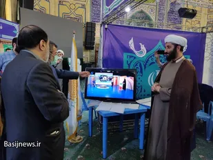 حضور برنامه گام تمدن ساز شبکه قزوین در نمایشگاه مکتب انقلاب اسلامی
