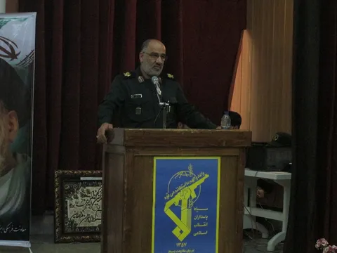 دفاع مقدس گنجینه ای پایان ناپذیراست/نسل جوان امروز با سیره امام راحل آشناشود