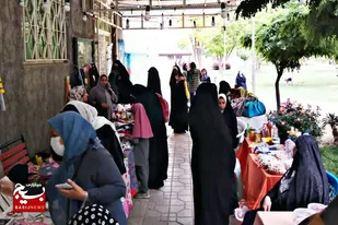 برگزاری نمایشگاه اقتصاد مقاومتی توسط حوزه حضرت خدیجه (س) همدان+تصاویر