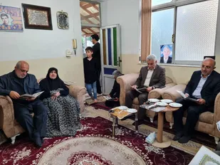 دیدار استاندار گیلان با خانواده شهید حمید فتحی مقدم و محمد رضا قربانی