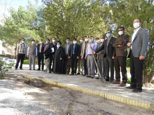 غرس نهال در دانشگاه پیام نور استان یزد