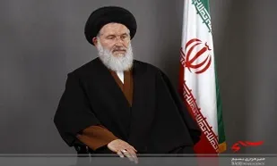 رستگاری مسئولان در گرو تبعیت از رهبری است