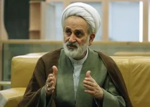 مسئولان با مروجان بدحجابی و فساد مبارزه کنند