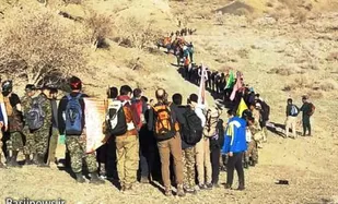 صعود کوهنوردان بسیجی استان به قله باغ لاغر صالح آباد