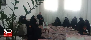 دیدار مدیریت حوزه&zwnj;های علمیه خواهران استان سمنان با خانواده شهید میلاد ملک در شاهرود