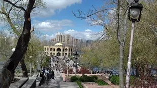 نگاهی به پارک و عمارت ائل گلی تبریز در ایام نوروز