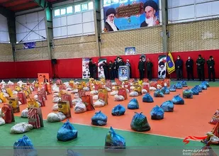 کمک های مومنانه ماه رمضان سپاه میانه با یکهزار و 500 بسته آغاز شد
