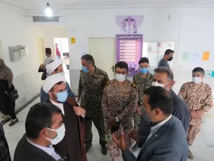 بازدید مسئولان فیروزکوه از مرکز واکسیناسیون و قدردانی از کادر درمان