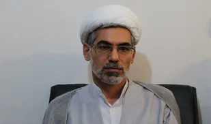 مقصرین ماجرای بورسیه ها را در هر مقامی هستند محاکمه کنید