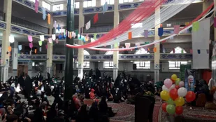 بزرگداشت مقام زن در حسنیه بزرگ حسن آباد