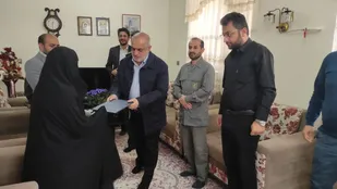 دیدارنوروزی فرمانده سپاه قدس گیلان با خانواده شهدای مدافع امنیت آستانه اشرفیه