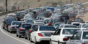 هم وطنان سفری را آغاز نکنند/ ترافیک فوق سنگین در هراز و فیروزکوه