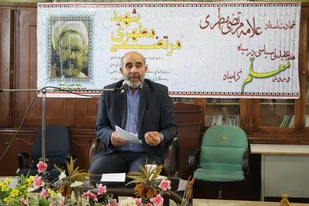 بنا به فرموده مقام معظم رهبري ،اگر شخصی خائن را انتخاب کردید، شما هم در خیانتش شریک هستید.